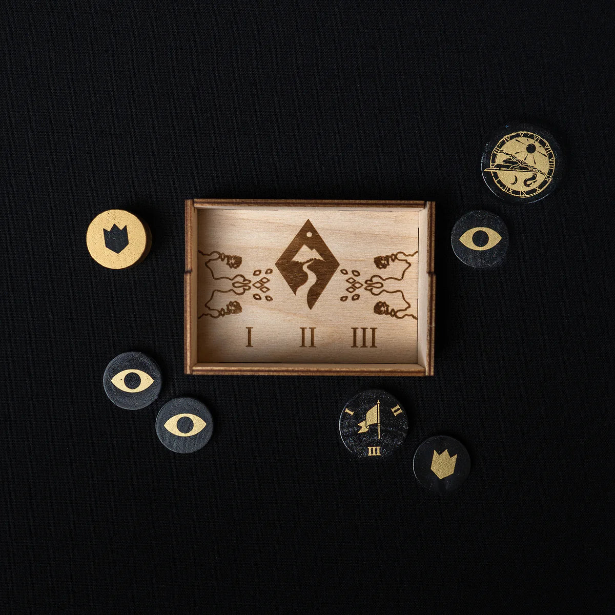 The Old King's Crown Organizer
